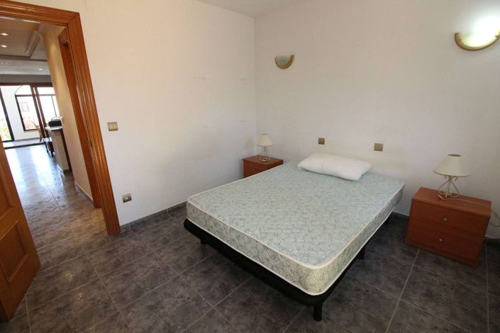 Image No.10-2 Bed House for sale