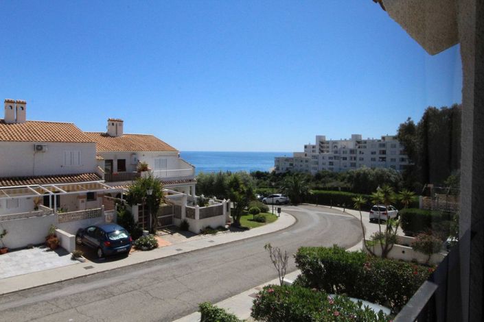 Image No.17-2 Bed House for sale