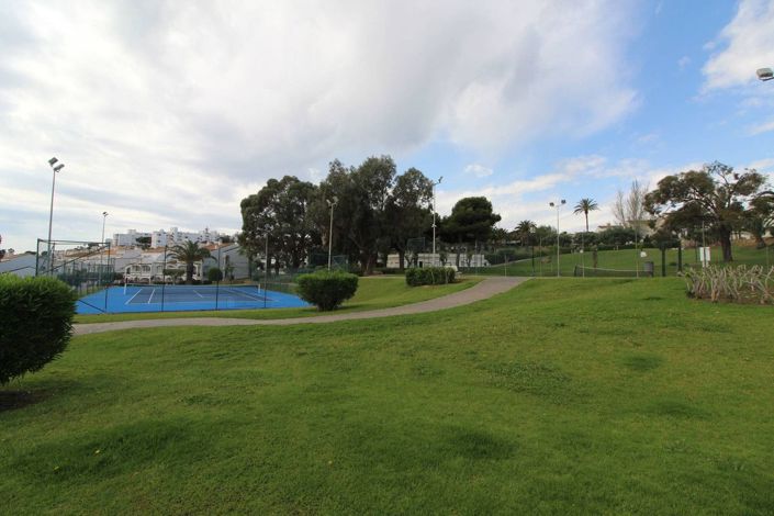 Image No.25-2 Bed House for sale