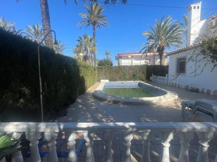 Image No.11-4 Bed Villa for sale