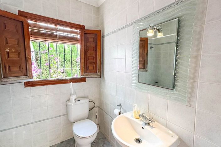 Image No.31-4 Bed Villa for sale