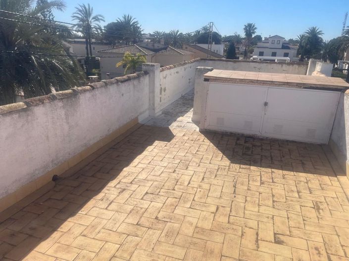 Image No.34-4 Bed Villa for sale