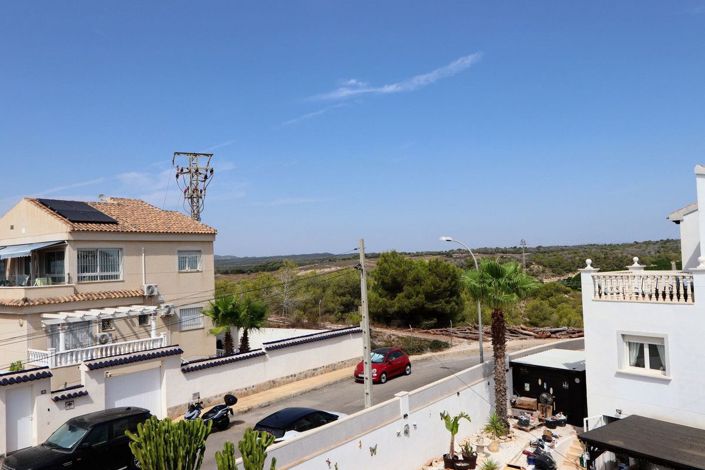 Image No.19-3 Bed Villa for sale