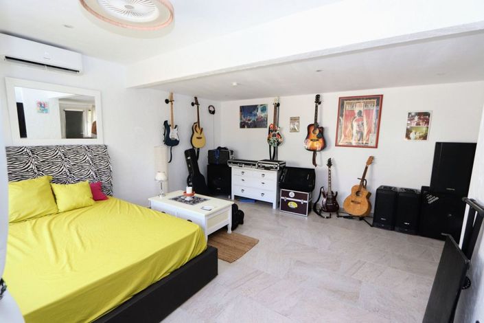 Image No.30-3 Bed Villa for sale