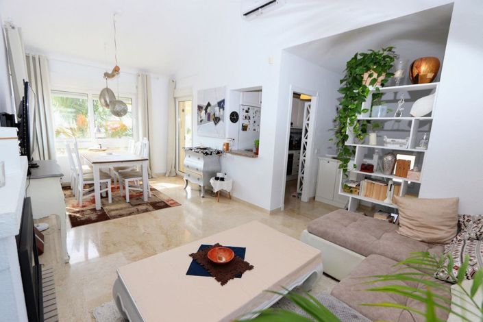 Image No.9-3 Bed Villa for sale