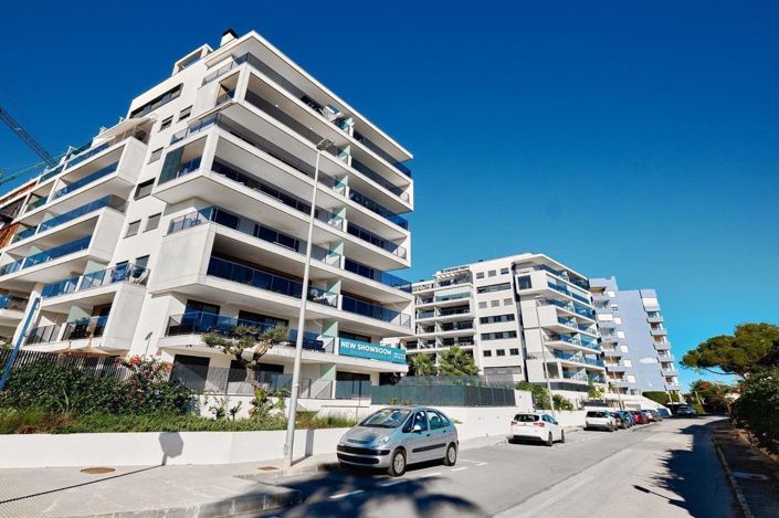 Image No.12-2 Bed Apartment for sale