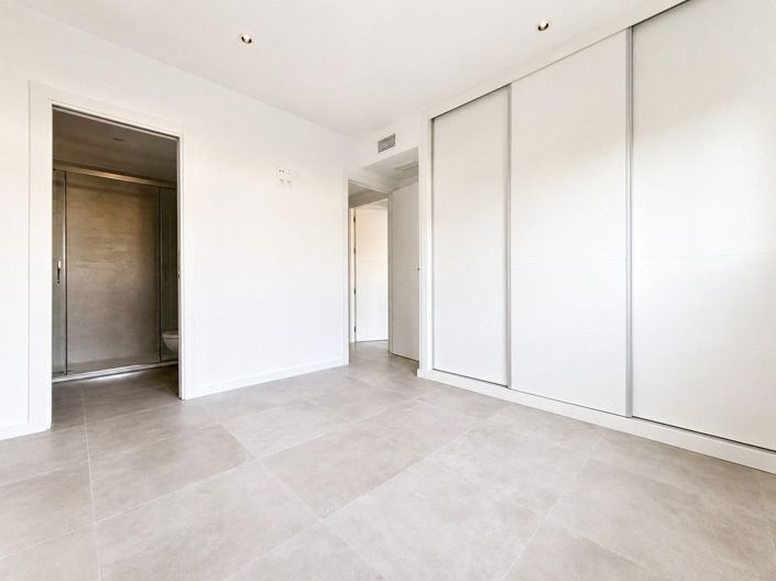 Image No.14-2 Bed Apartment for sale