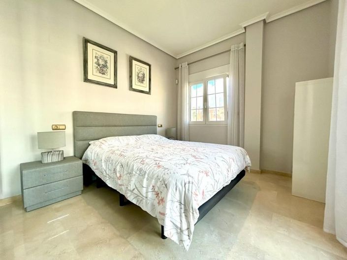 Image No.18-3 Bed Apartment for sale