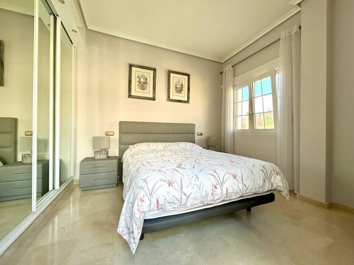 Image No.19-3 Bed Apartment for sale