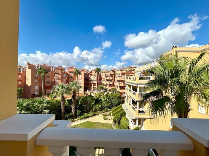 Image No.21-3 Bed Apartment for sale