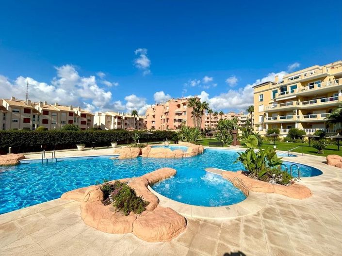 Image No.33-3 Bed Apartment for sale