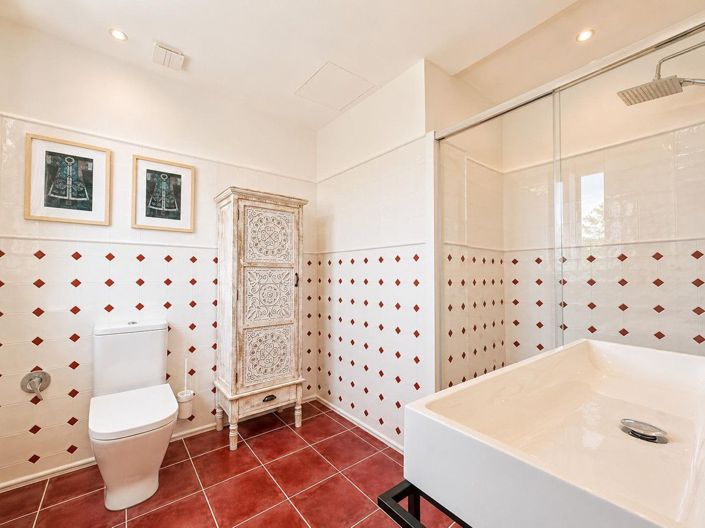 Image No.18-4 Bed Villa for sale
