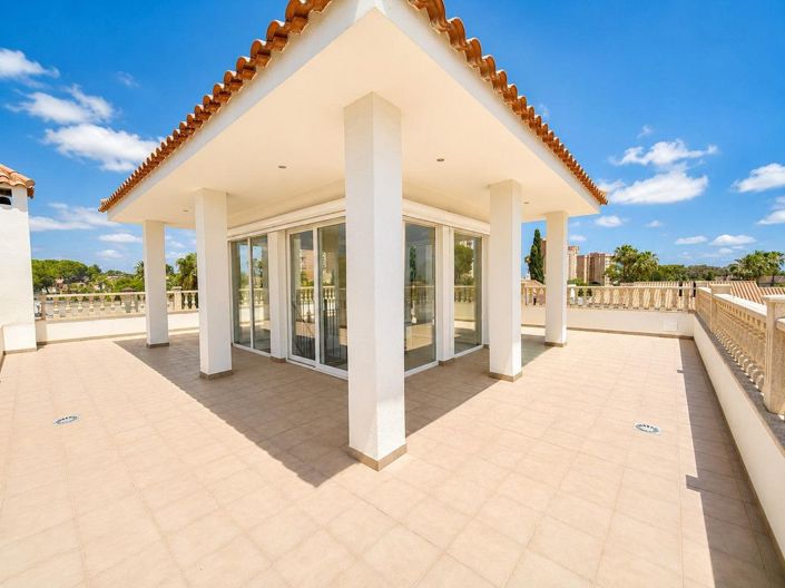 Image No.36-4 Bed Villa for sale