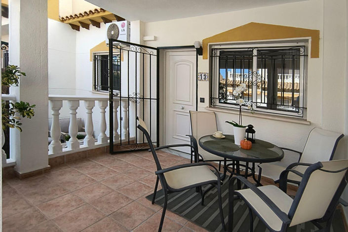 Image No.26-3 Bed Townhouse for sale