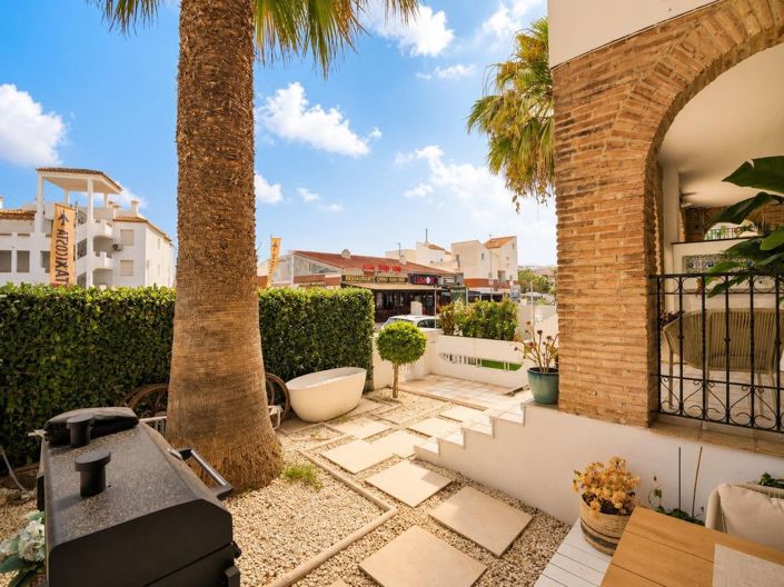 Image No.2-Appartement de 2 chambres à vendre à Orihuela Costa