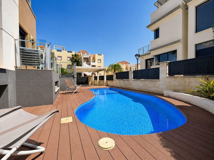 Image No.6-Villa de 5 chambres à vendre à Orihuela Costa