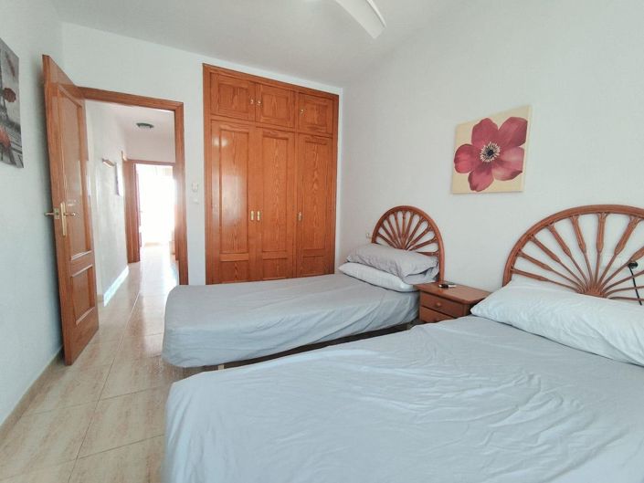 Image No.14-3 Bed House for sale
