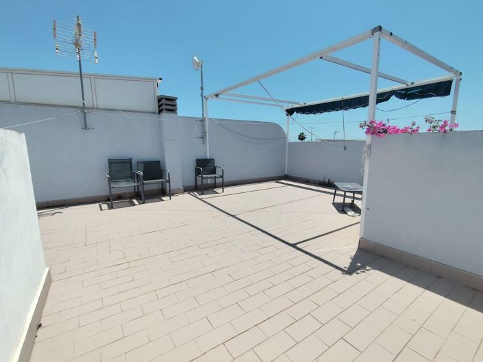 Image No.16-3 Bed House for sale