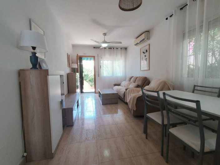 Image No.6-3 Bed House for sale
