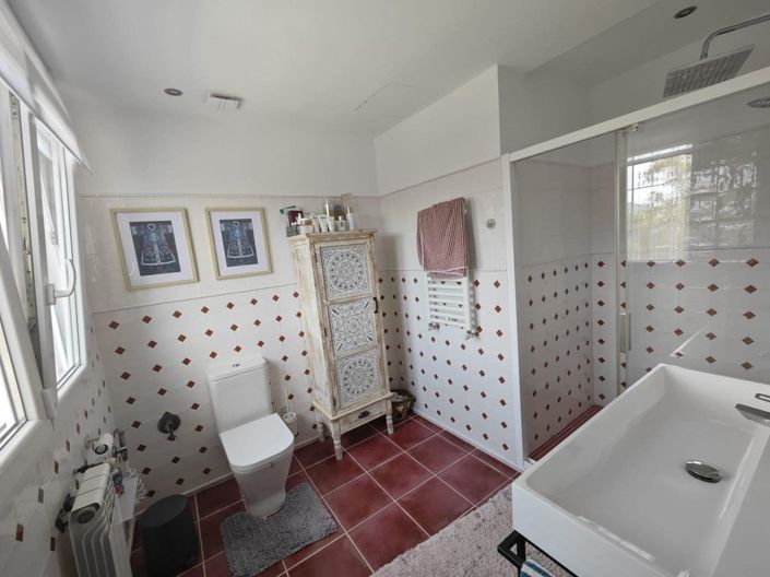 Image No.36-4 Bed Villa for sale