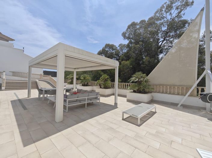 Image No.48-4 Bed Villa for sale
