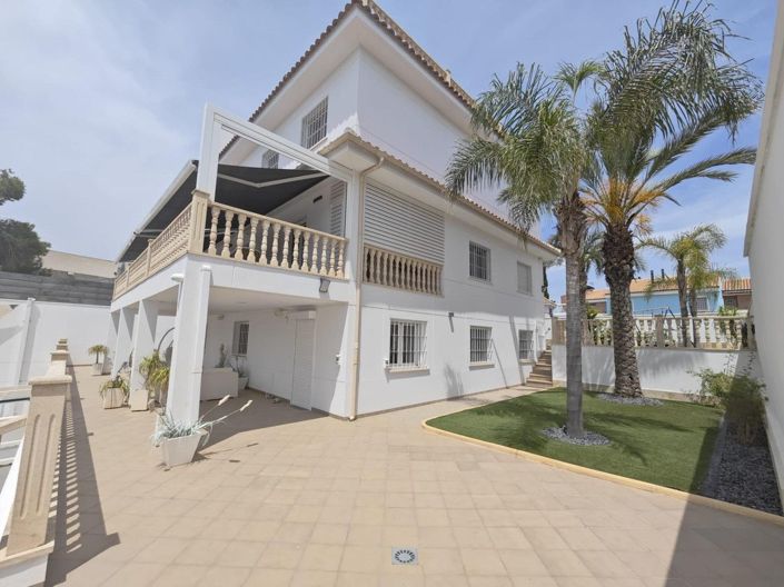 Image No.49-4 Bed Villa for sale