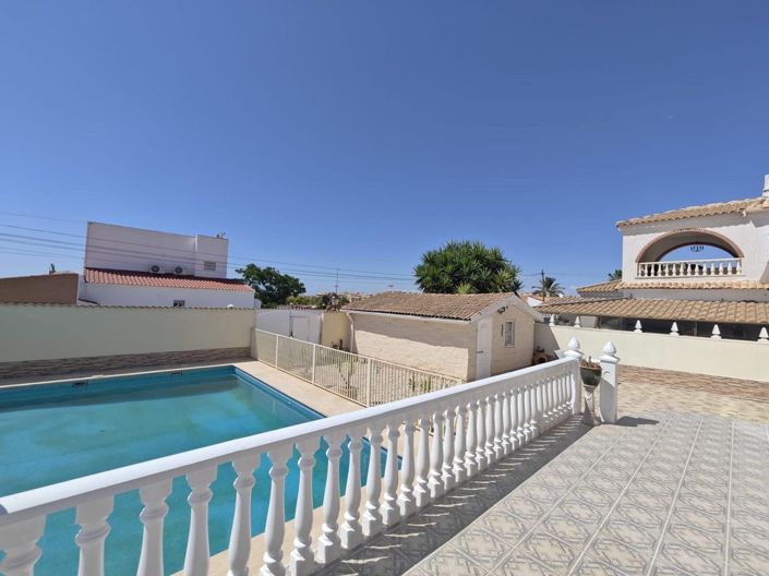 Image No.10-Villa de 2 chambres à vendre à Orihuela Costa
