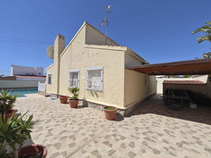 Image No.5-Villa de 2 chambres à vendre à Orihuela Costa