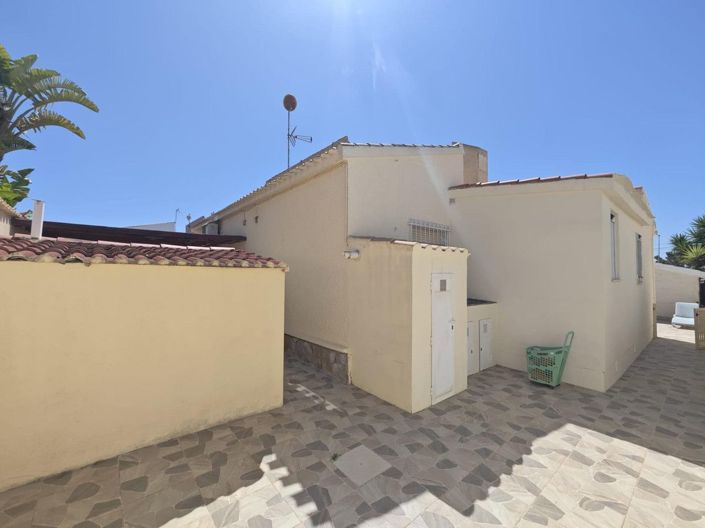 Image No.8-Villa de 2 chambres à vendre à Orihuela Costa