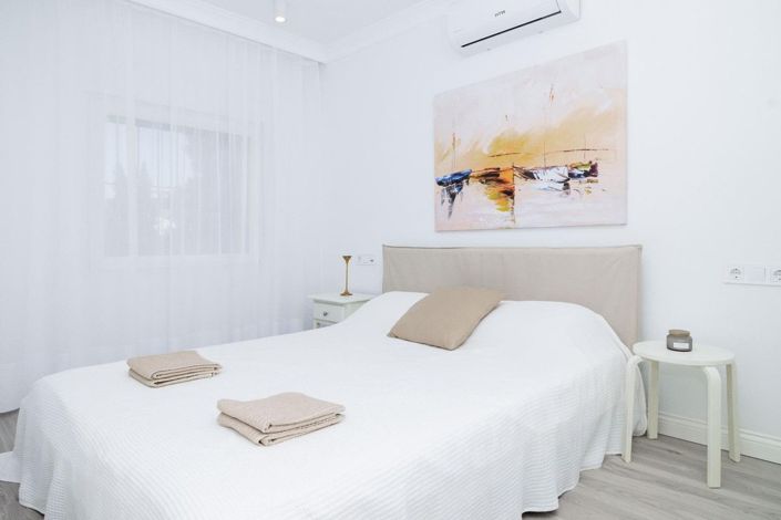 Image No.4-3 Bed House for sale