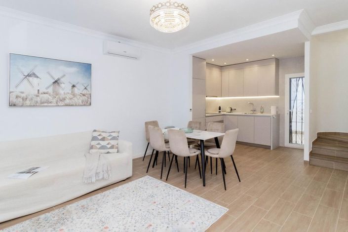 Image No.6-3 Bed House for sale