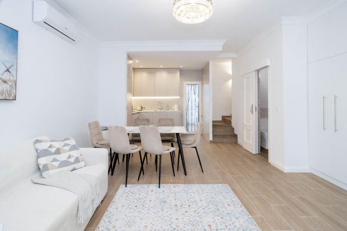 Image No.7-3 Bed House for sale