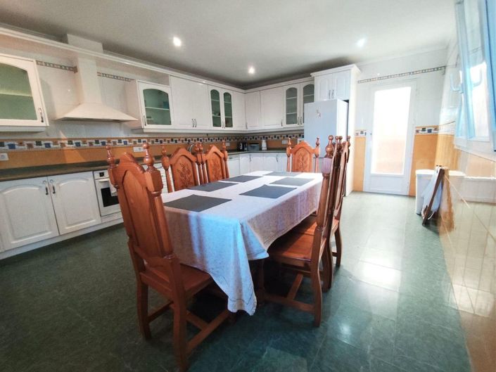 Image No.19-3 Bed Villa for sale