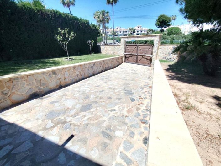 Image No.39-3 Bed Villa for sale