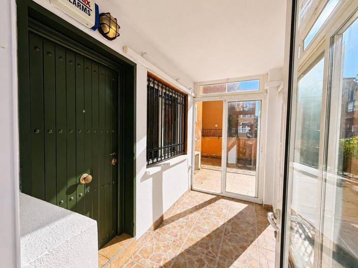 Image No.2-Appartement de 2 chambres à vendre à Orihuela Costa