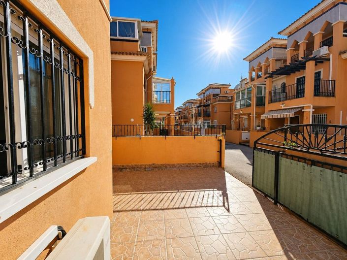 Image No.4-Appartement de 2 chambres à vendre à Orihuela Costa