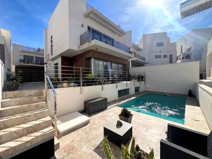 Image No.27-Villa de 3 chambres à vendre à Orihuela Costa