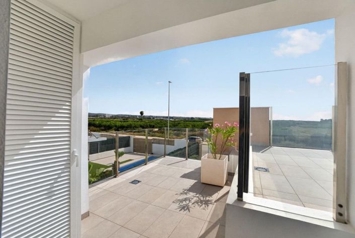 Image No.29-3 Bed Villa for sale