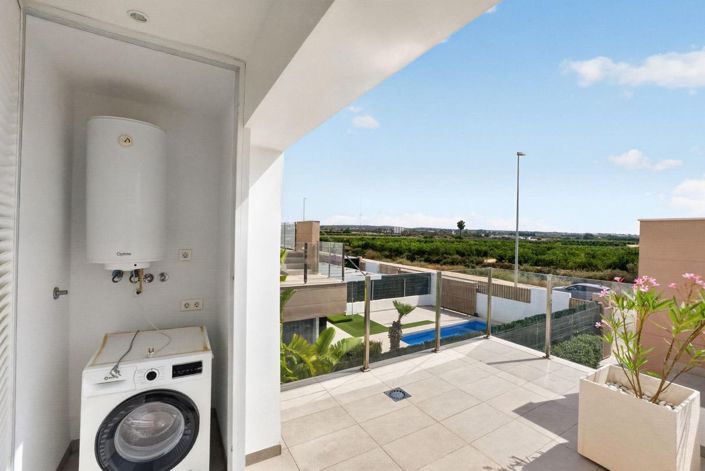 Image No.30-3 Bed Villa for sale