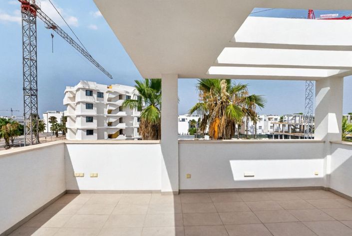 Image No.37-3 Bed Villa for sale