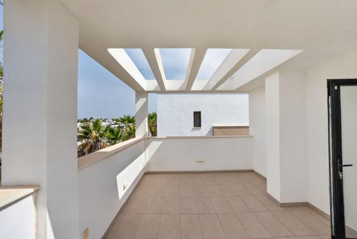 Image No.39-3 Bed Villa for sale