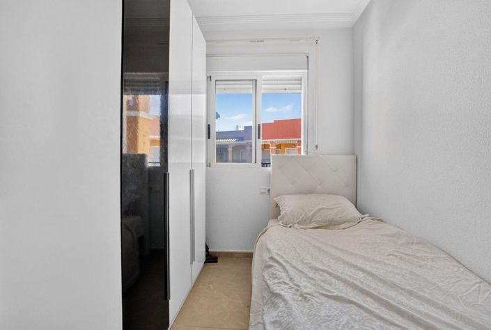 Image No.22-2 Bed Apartment for sale