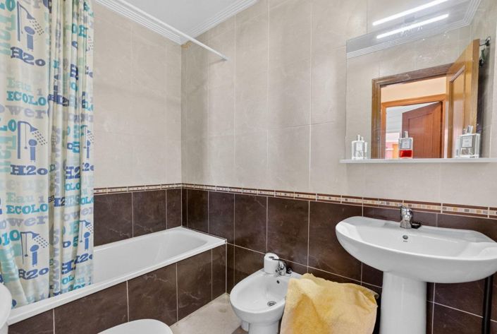 Image No.24-2 Bed Apartment for sale