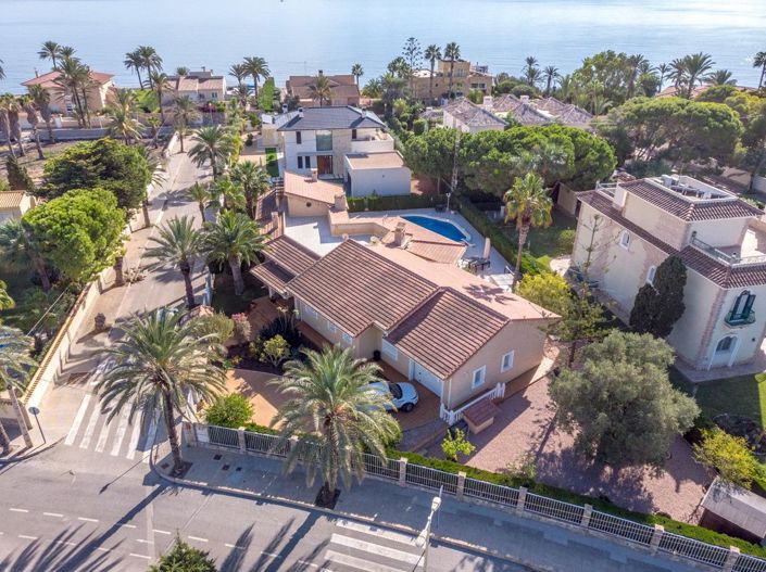 Image No.3-3 Bed Villa for sale