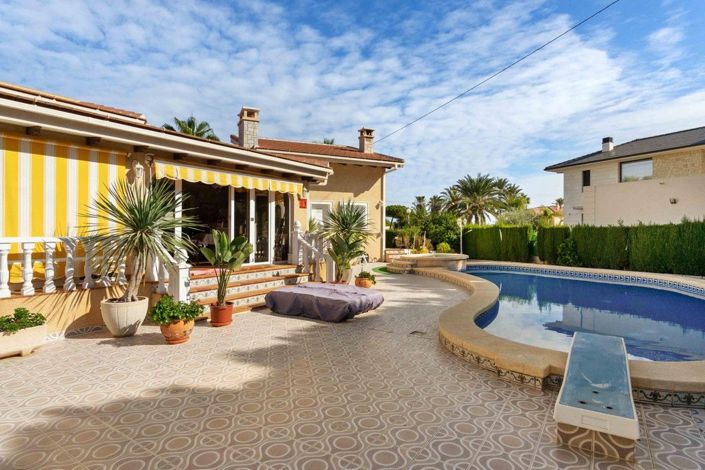 Image No.37-3 Bed Villa for sale