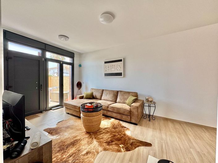 Image No.10-2 Bed Apartment for sale