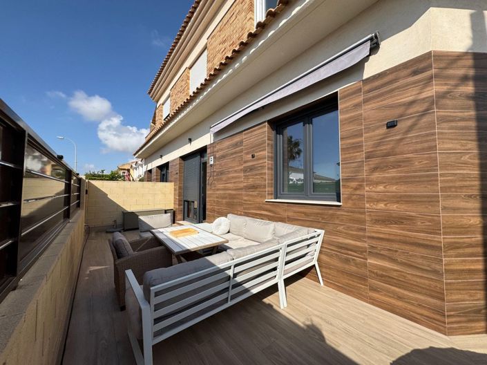 Image No.24-2 Bed Apartment for sale