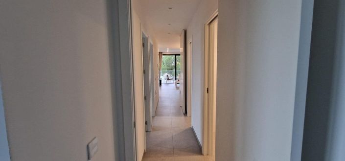 Image No.37-3 Bed Apartment for sale