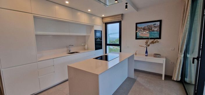 Image No.4-3 Bed Apartment for sale