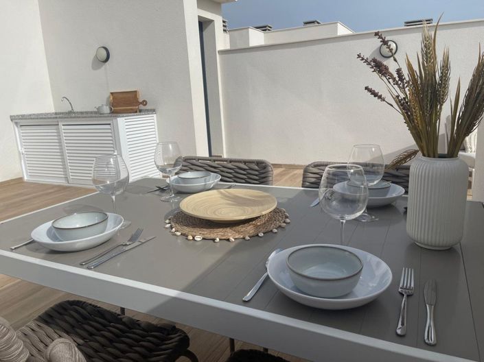 Image No.26-2 Bed Apartment for sale